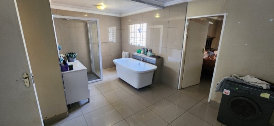 12 Bedroom Property for Sale in Koedoeskop Limpopo