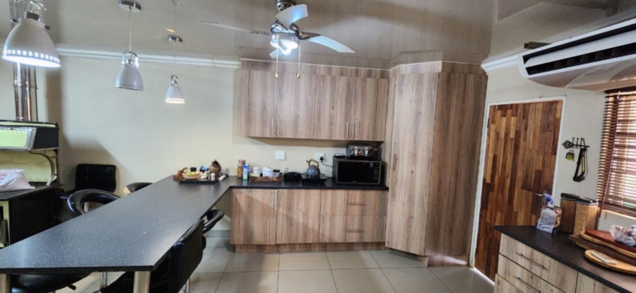 12 Bedroom Property for Sale in Koedoeskop Limpopo