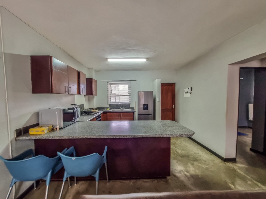 1 Bedroom Property for Sale in Hoedspruit Limpopo