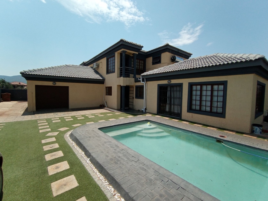 4 Bedroom Property for Sale in Chroompark Limpopo