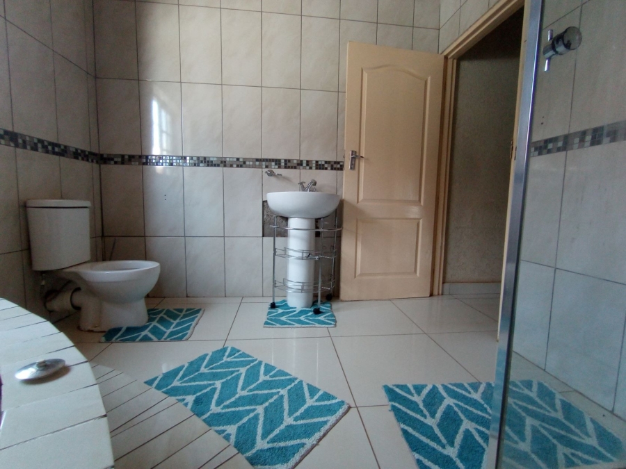 4 Bedroom Property for Sale in Chroompark Limpopo