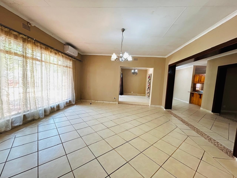 4 Bedroom Property for Sale in Chroompark Limpopo