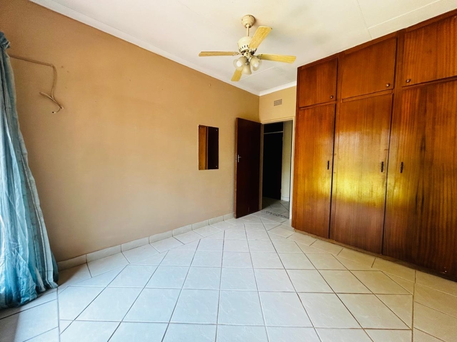 4 Bedroom Property for Sale in Chroompark Limpopo