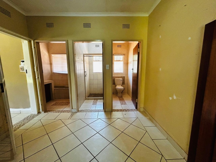 4 Bedroom Property for Sale in Chroompark Limpopo