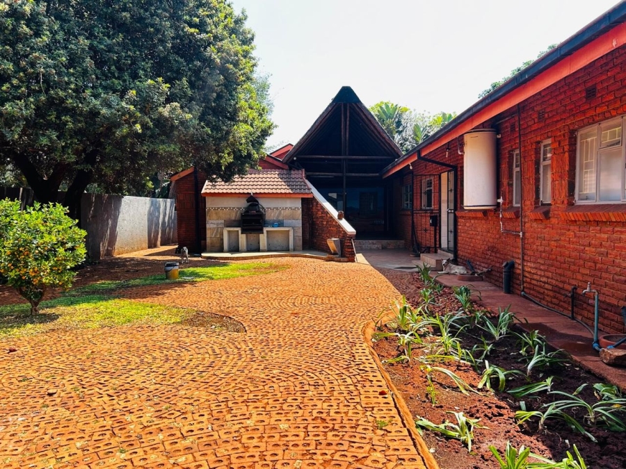 4 Bedroom Property for Sale in Chroompark Limpopo