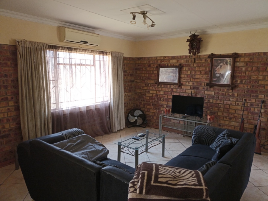 6 Bedroom Property for Sale in Bela Bela Limpopo