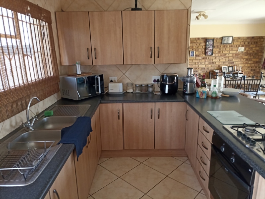 6 Bedroom Property for Sale in Bela Bela Limpopo