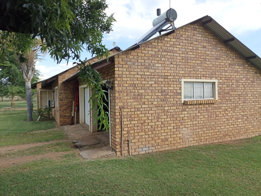 6 Bedroom Property for Sale in Bela Bela Limpopo