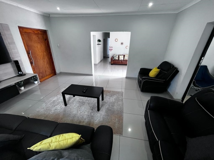 To Let 4 Bedroom Property for Rent in Impala Park Limpopo