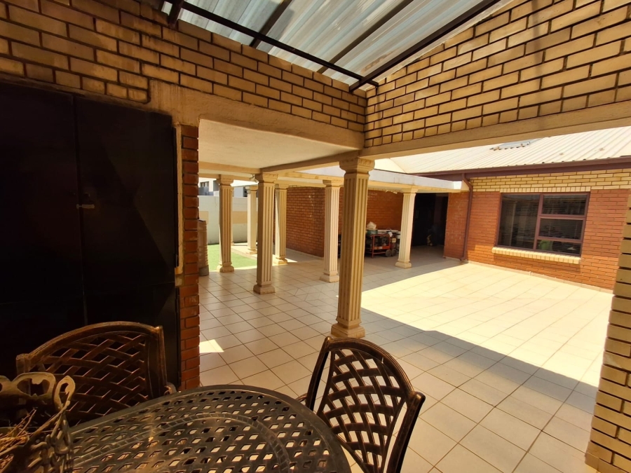 4 Bedroom Property for Sale in Bendor Limpopo