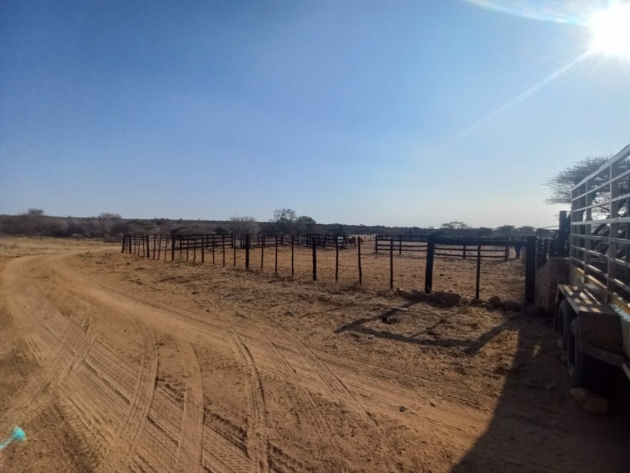 4 Bedroom Property for Sale in Kalkfontein A H Limpopo