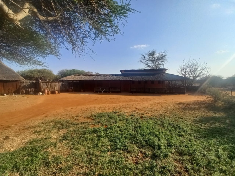 4 Bedroom Property for Sale in Kalkfontein A H Limpopo