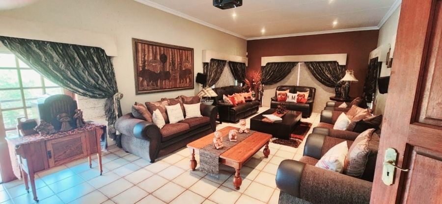 6 Bedroom Property for Sale in Thabazimbi Limpopo