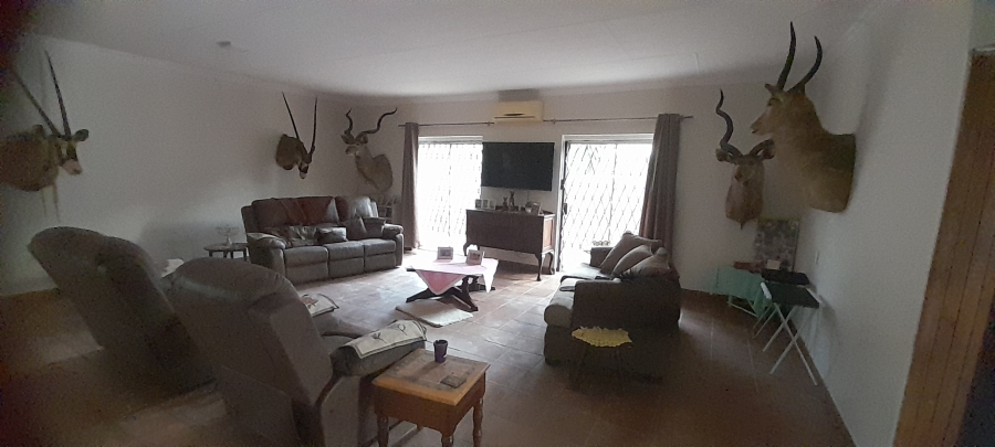 5 Bedroom Property for Sale in Impala Park Limpopo