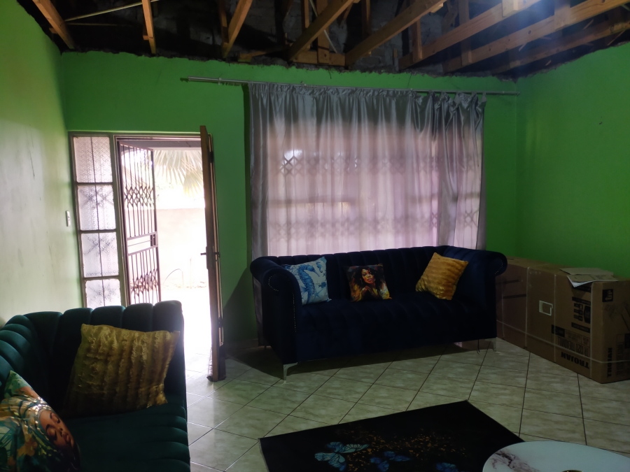 5 Bedroom Property for Sale in Muledane Limpopo