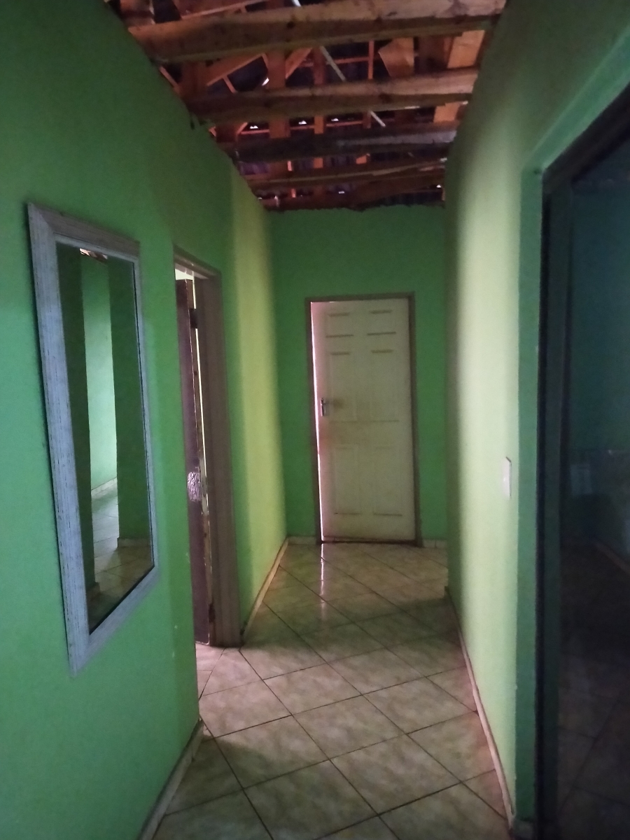 5 Bedroom Property for Sale in Muledane Limpopo