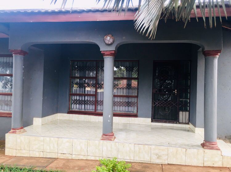 5 Bedroom Property for Sale in Muledane Limpopo