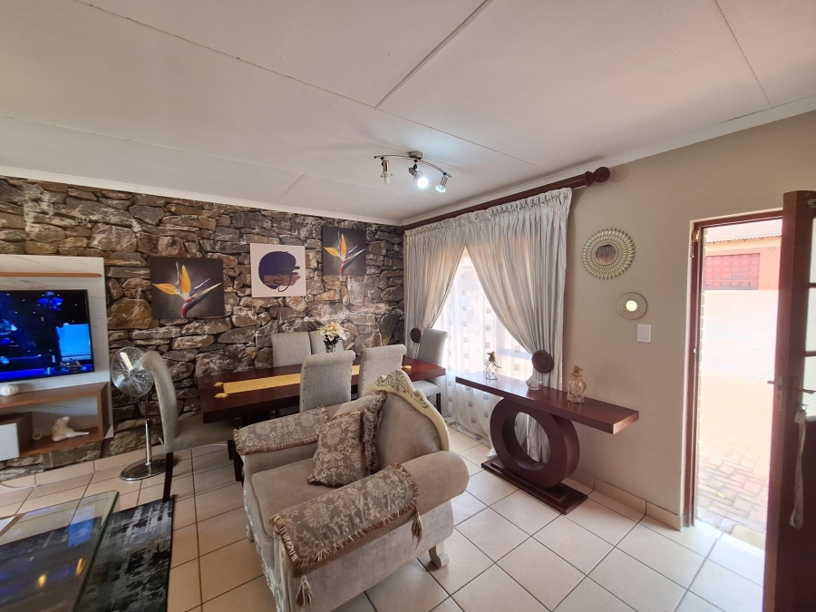 2 Bedroom Property for Sale in Bendor Limpopo