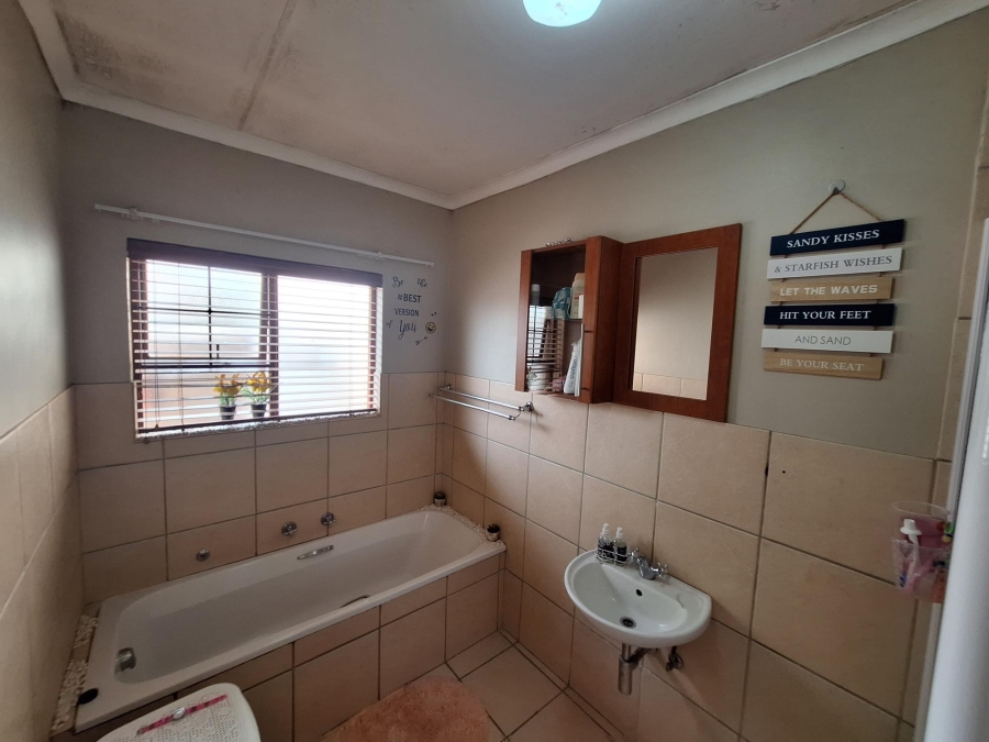 2 Bedroom Property for Sale in Bendor Limpopo