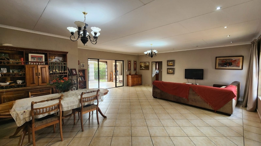 3 Bedroom Property for Sale in Bendor Limpopo