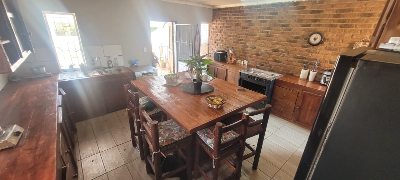 5 Bedroom Property for Sale in Trim Park Limpopo