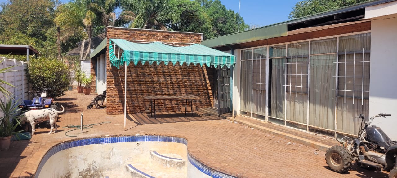 5 Bedroom Property for Sale in Trim Park Limpopo