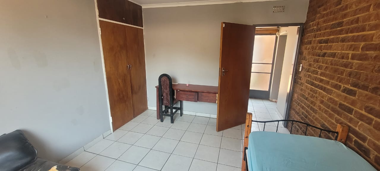 5 Bedroom Property for Sale in Trim Park Limpopo