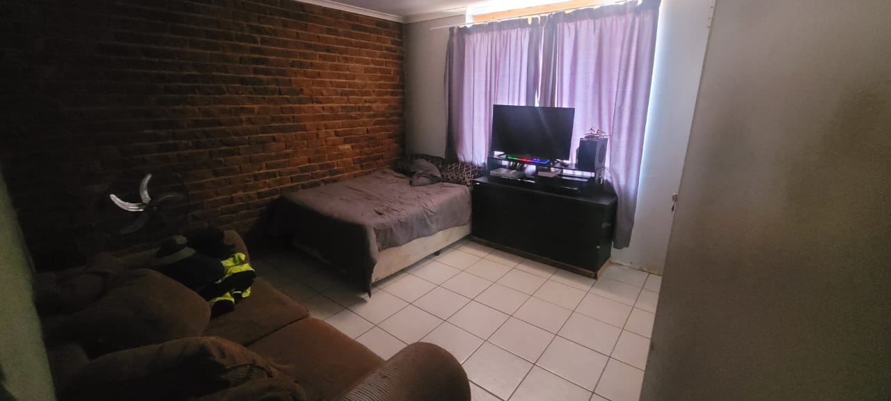 5 Bedroom Property for Sale in Trim Park Limpopo