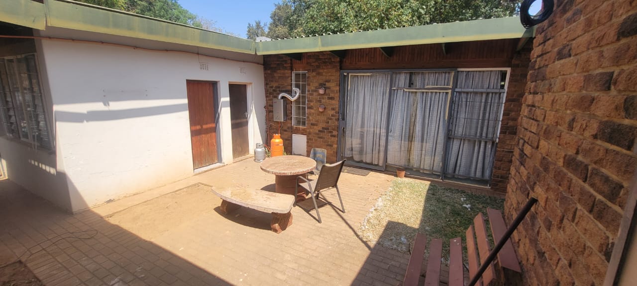 5 Bedroom Property for Sale in Trim Park Limpopo