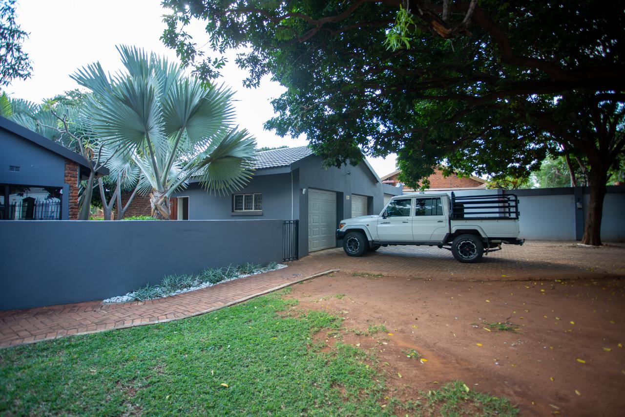 4 Bedroom Property for Sale in Chroompark Limpopo