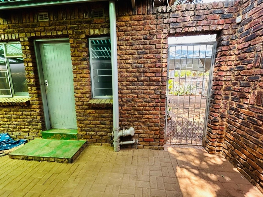 4 Bedroom Property for Sale in Chroompark Limpopo