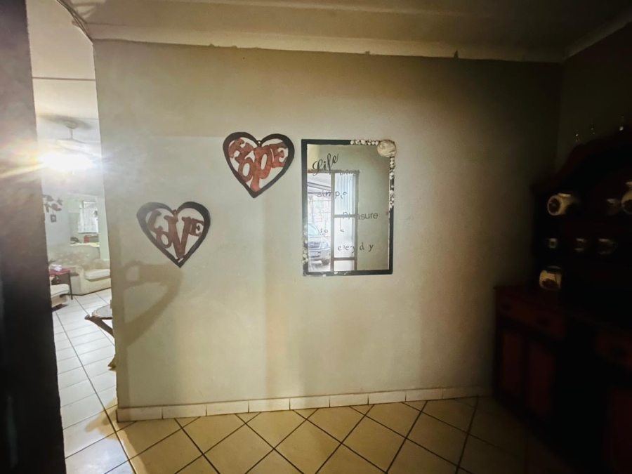 7 Bedroom Property for Sale in Mokopane Central Limpopo