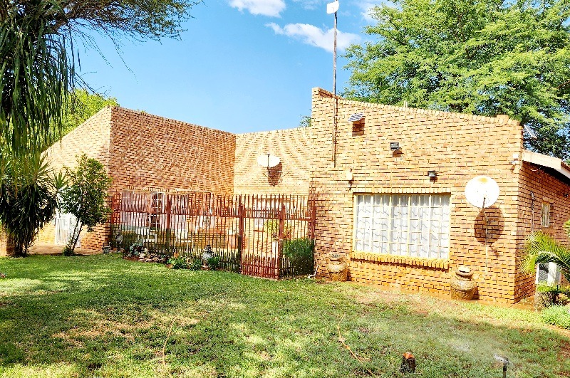 Commercial Property for Sale in Wilderbeestaagte SH Limpopo