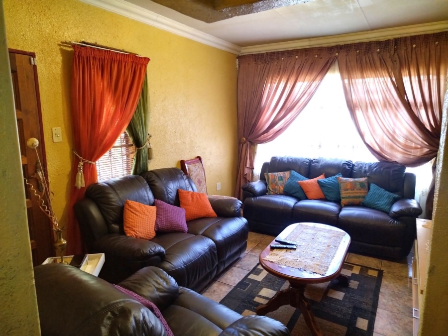 3 Bedroom Property for Sale in Westenburg Limpopo