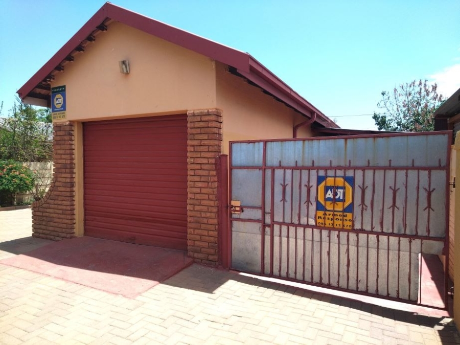 3 Bedroom Property for Sale in Westenburg Limpopo