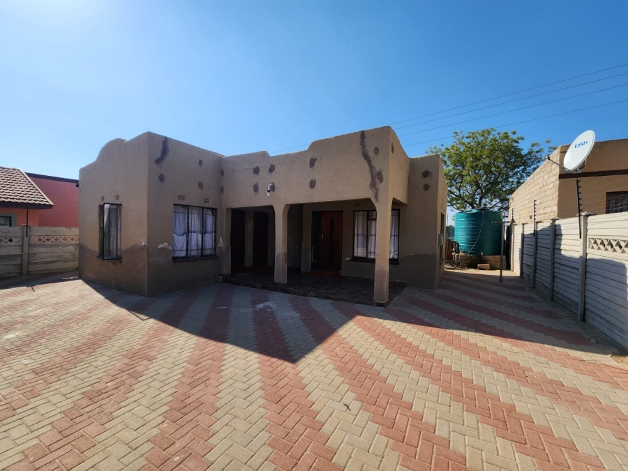 2 Bedroom Property for Sale in Seshego H Limpopo