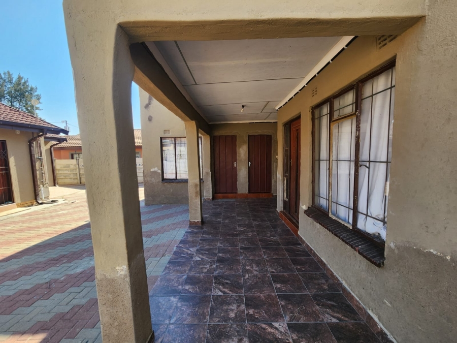 2 Bedroom Property for Sale in Seshego H Limpopo