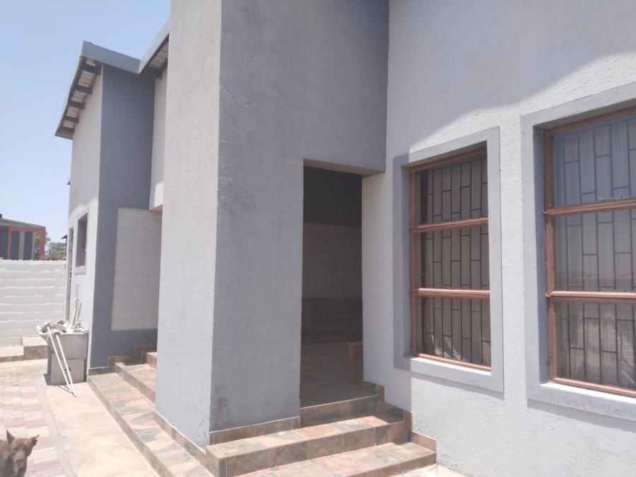 3 Bedroom Property for Sale in Nirvana Limpopo