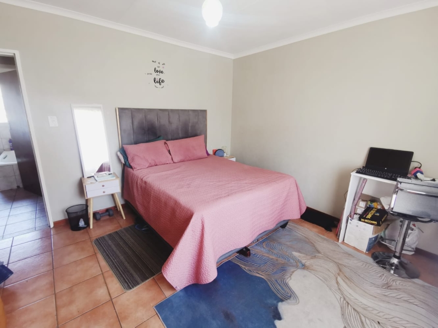 2 Bedroom Property for Sale in Fauna Park Limpopo