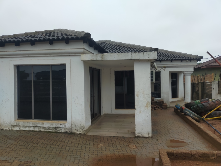 To Let 6 Bedroom Property for Rent in Thohoyandou Limpopo