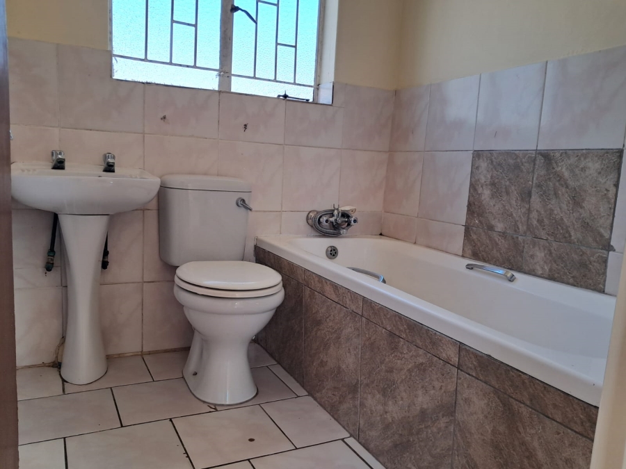 To Let 2 Bedroom Property for Rent in Bendor Limpopo