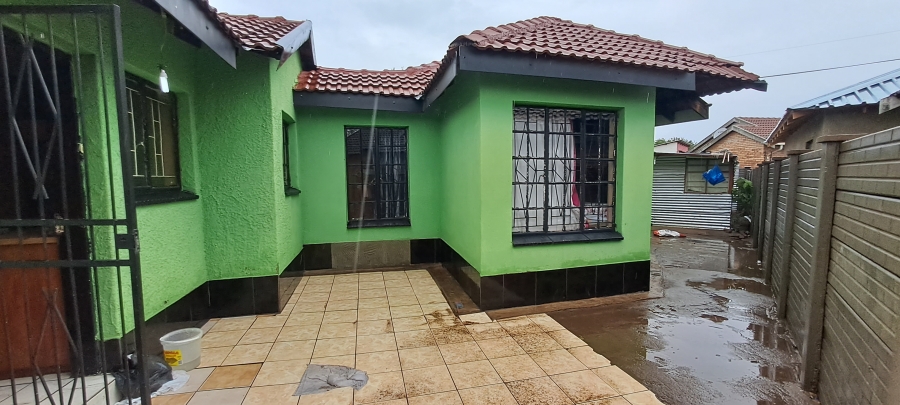 3 Bedroom Property for Sale in Rainbow Park Limpopo