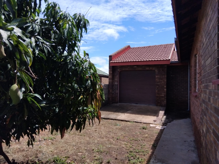 3 Bedroom Property for Sale in Bendor Limpopo