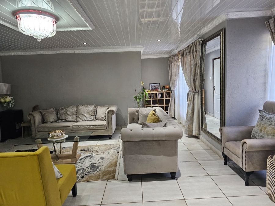 3 Bedroom Property for Sale in Fauna Park Limpopo