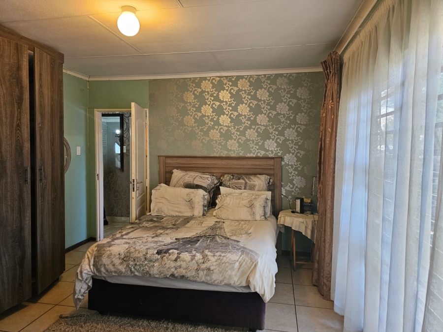 3 Bedroom Property for Sale in Fauna Park Limpopo