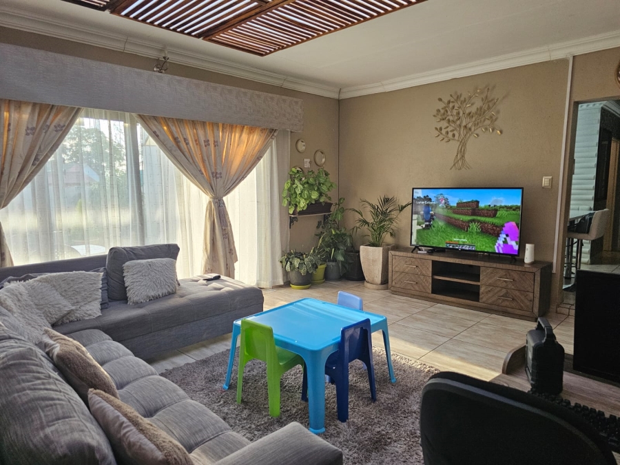 3 Bedroom Property for Sale in Fauna Park Limpopo