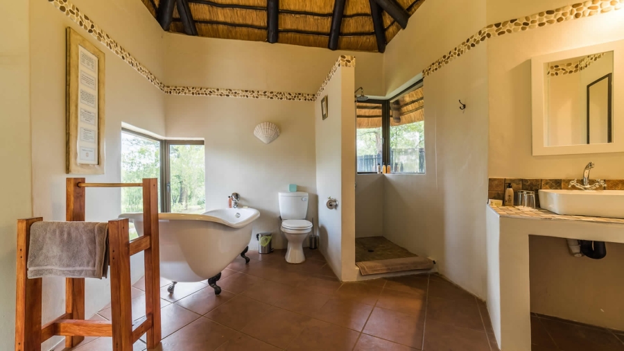 6 Bedroom Property for Sale in Grietjie Private Nature Reserve Limpopo