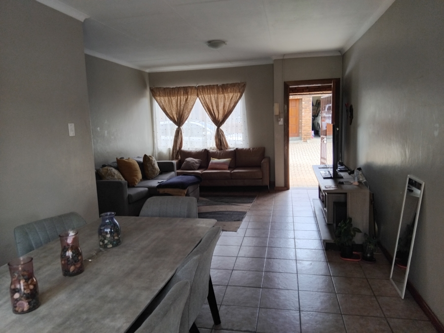 2 Bedroom Property for Sale in Fauna Park Limpopo