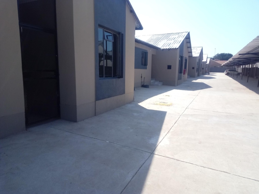 2 Bedroom Property for Sale in Mokopane Central Limpopo