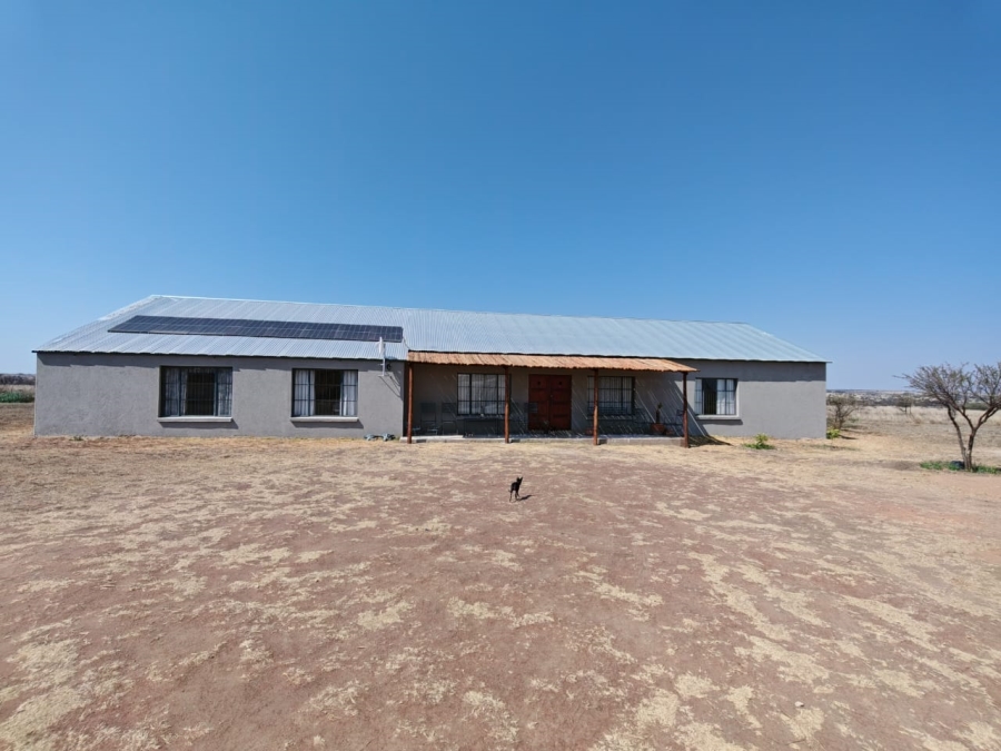 4 Bedroom Property for Sale in Wildebeestfontein A H Limpopo